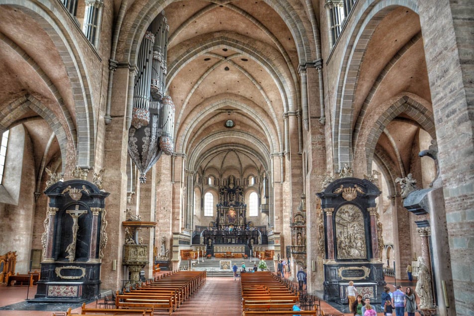 4. Trier Audioguide. Trier Cathedral.