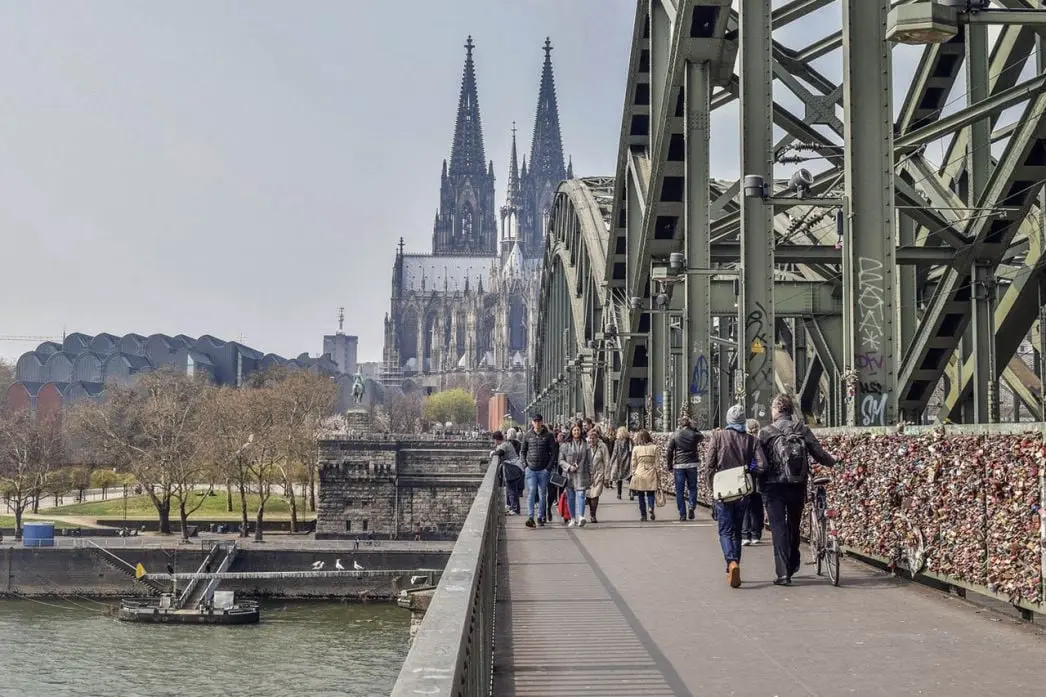Audioguide of Cologne - Hohenzollern bridge (audioguides, audiotour)