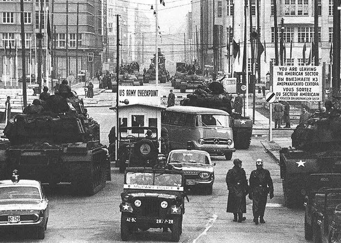 Audioguide of Berlin - Checkpoint Charlie