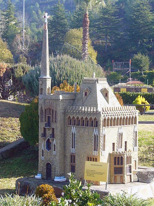  Audioguide of Catalunya in Miniature Park - Bellesguard Tower