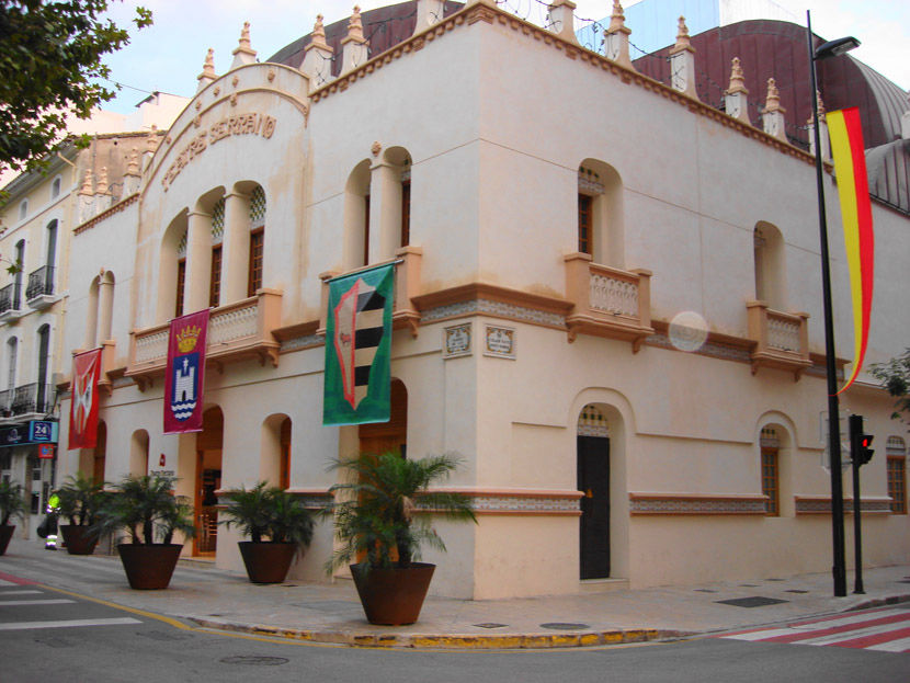 Visit of Gandía - Serrano Theatre