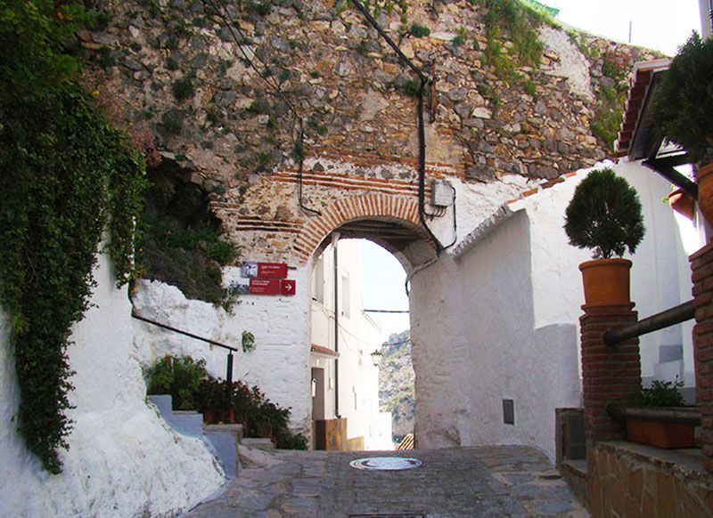 Medieval Arch of Arrabal Street 